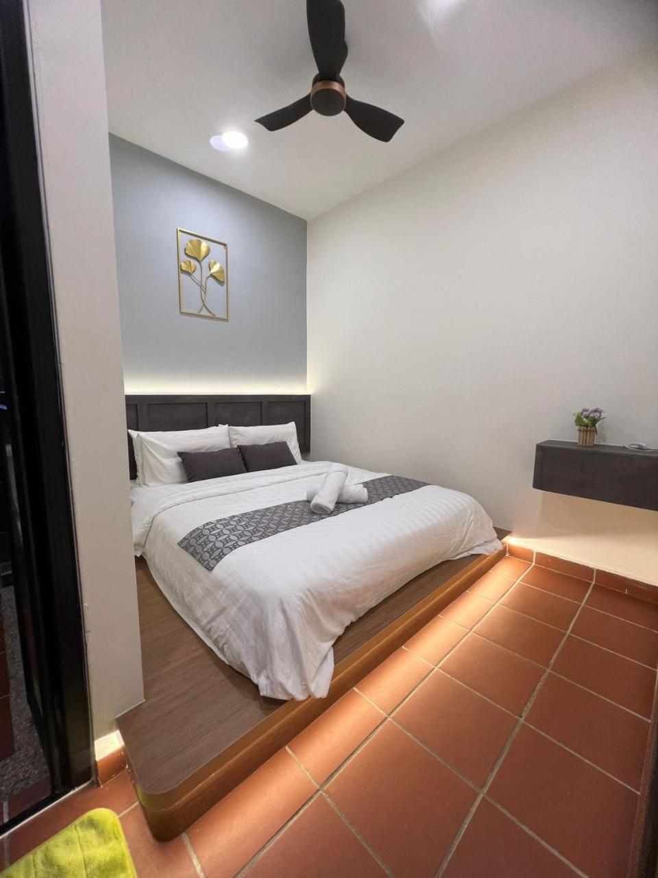 Villa New! 1Min To Jonkerstreet Melaka Loft 4Br 11 Pax Exterior foto